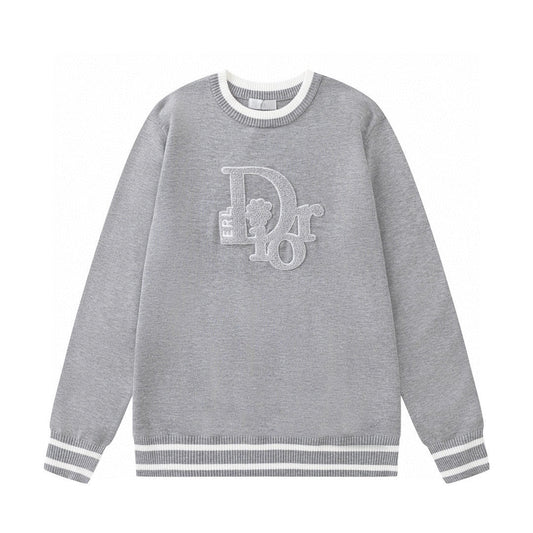 Round neck knitted pullover long-sleeved sweater