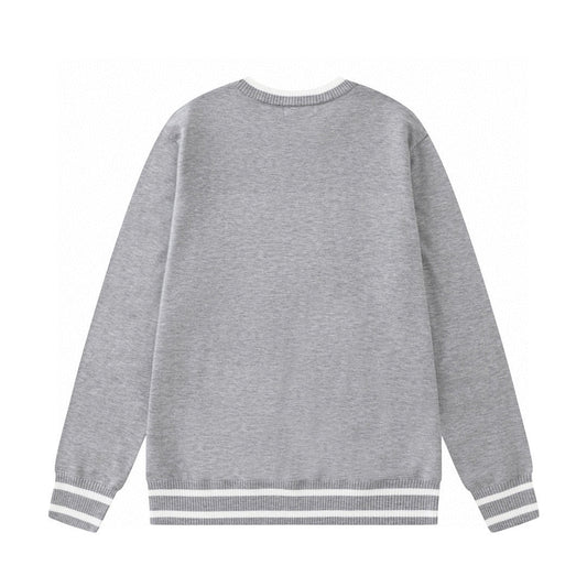 Round neck knitted pullover long-sleeved sweater