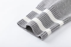 Round neck knitted pullover long-sleeved sweater