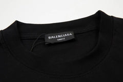letter logo T-shirt