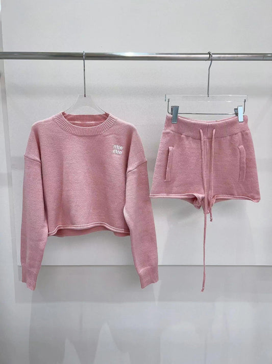 MM new knitted top pullover and knitted shorts set