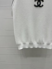 Beaded logo knitted vest