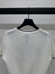 Round neck contrast color double c knitted short sleeves
