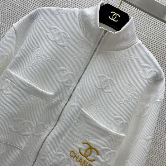 25 Fashion casual suit with double c logo embossing
