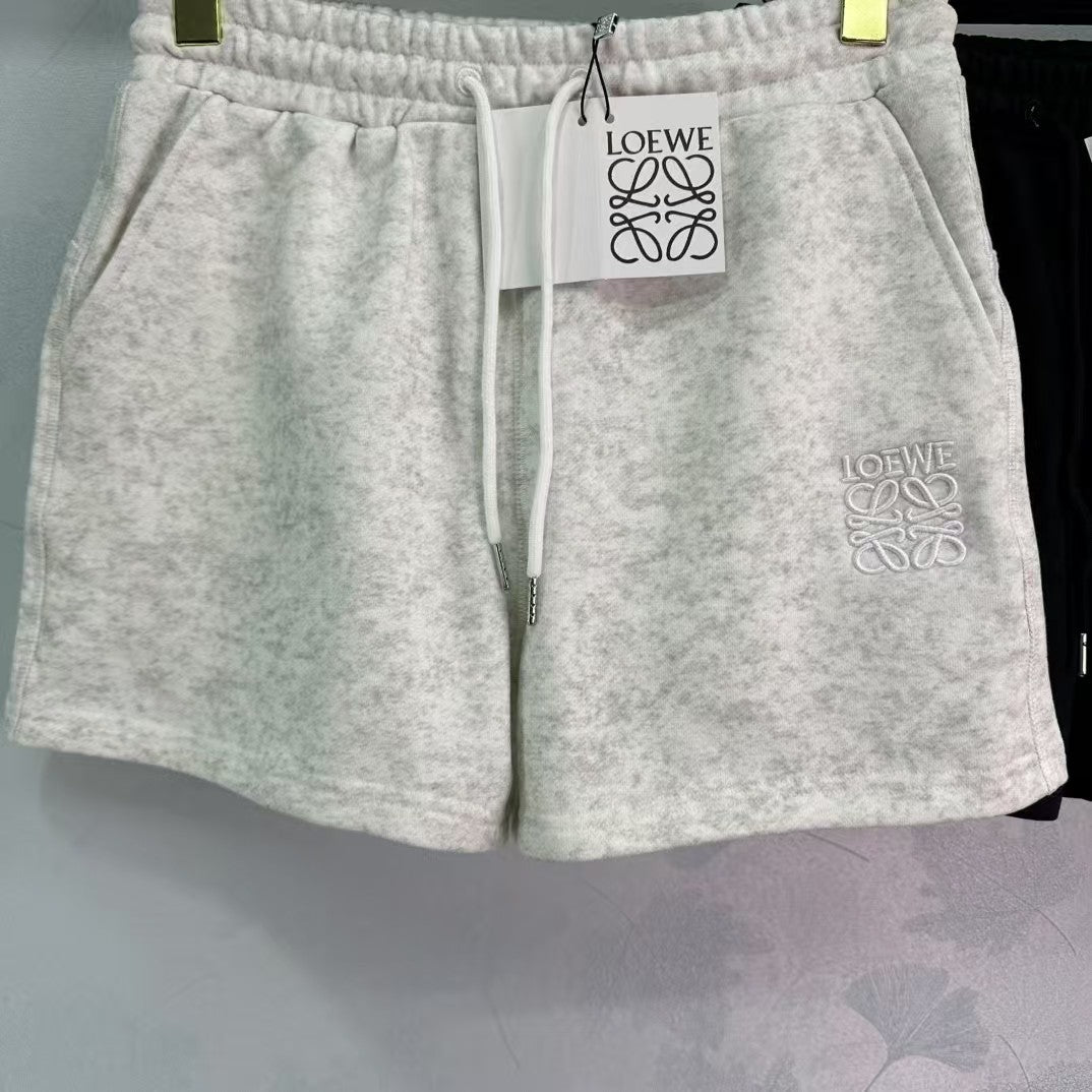 tricolor embroidered logo shorts