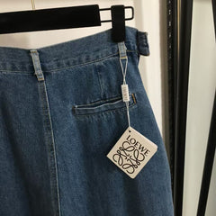 Pleated waist wide-leg jeans