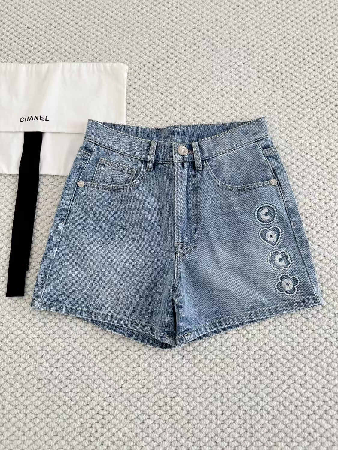 2025 Summer New Arrival Small Fragrance Coco Embroidered Denim Shorts  SML