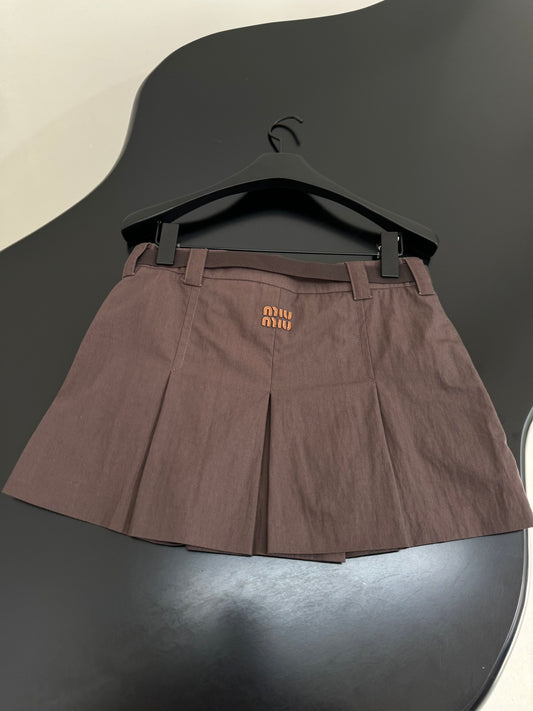 Lace-Accented Knit Tops + Tailored Taupe Pleated Skirt Set