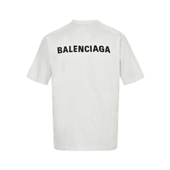 Short sleeves with embroidered letters on the front and back