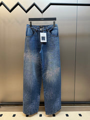 Heavy-duty feather hot-drilled jeans
