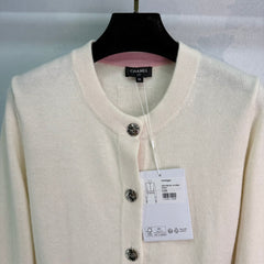 Double-pocket knitted crew neck long-sleeved cardigan