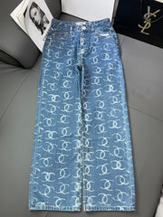 Fully printed double C back pockets with hand stitching