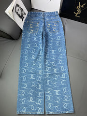 Fully printed double C back pockets with hand stitching