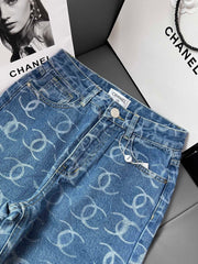 Fully printed double C back pockets with hand stitching