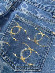 Fully printed double C back pockets with hand stitching