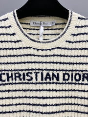 Crew neck short sleeve knitted top