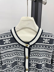 E long sleeve crew neck