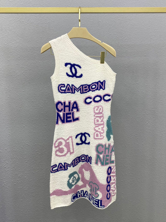 Colorful yarn logo jacquard off-shoulder vest dress